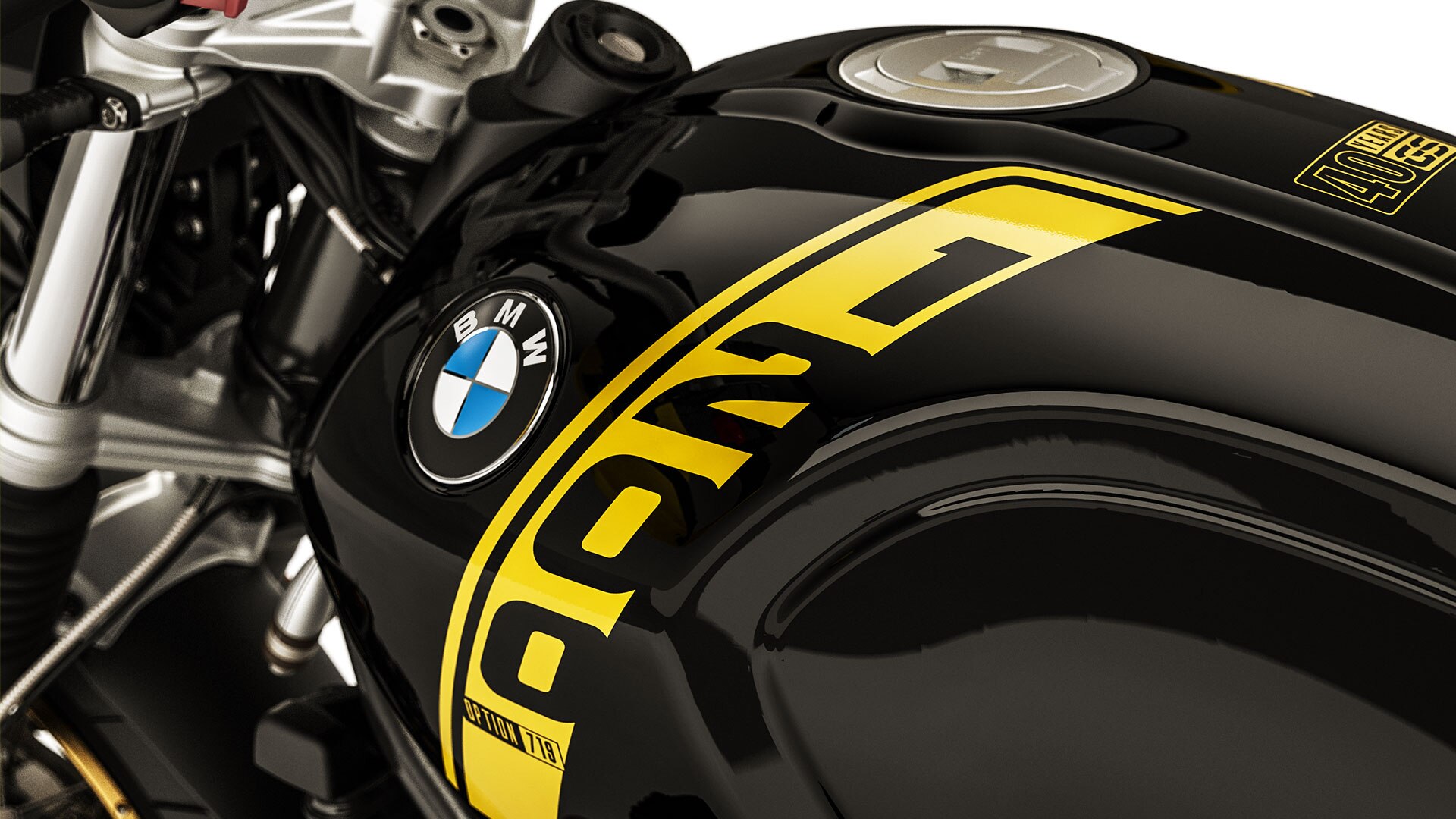 We see the cylinder head cover of the R nineT Urban G/S.