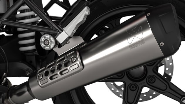 We see the exhaust system of the R nineT Urban G/S.